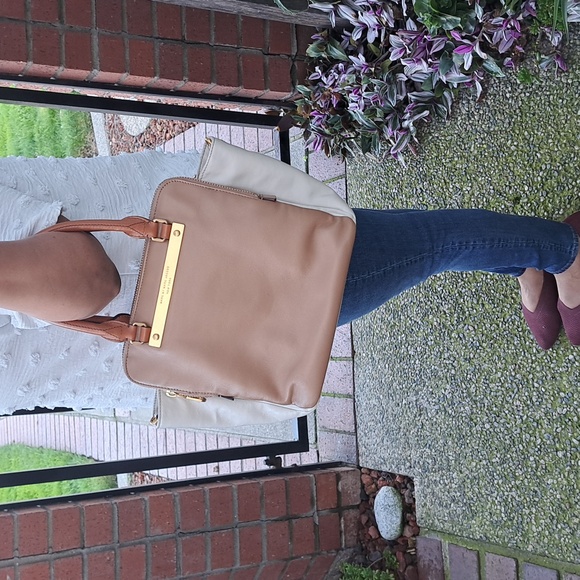 Marc by Marc Jacobs Goodbye Columbus leather satchel taupe & white TAKING OFFERS - Picture 16 of 16